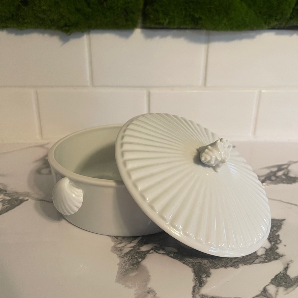Vintage French “Maison Buffet” Seashell Casserole Dish by The Shafford Co.
